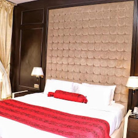 Room In Lodge - Best Western Plus-Ibadan Exterior foto